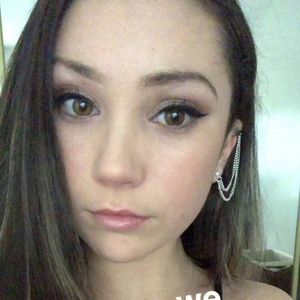 Meet your Posher, Lexi
